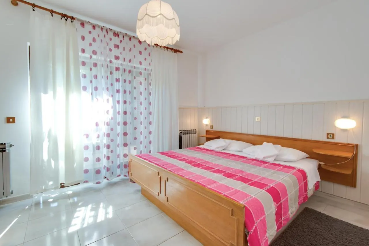 Apartment Villa Bellavista Mošćenička Draga Kroatien